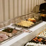 Akwawit レシュノ