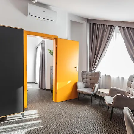 Akwawit Hotel 3*